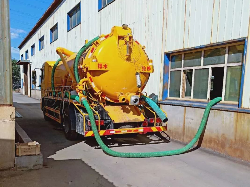 大影壁厂区化粪池清理