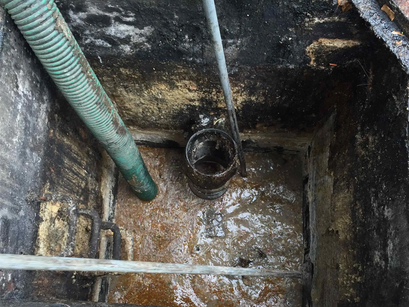 大影壁隔油池清理